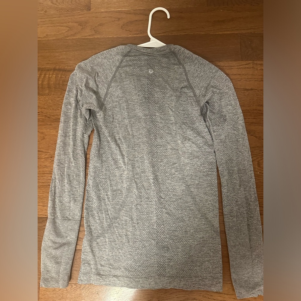 Gray Swiftly Tech Long Sleeve Hip Length - image 2